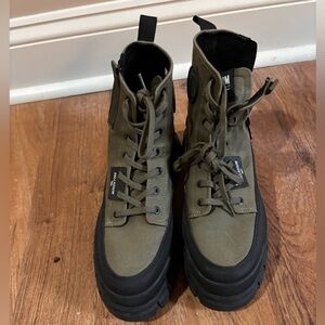 Palladium Revolt Zip up platforms